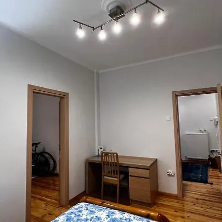 Central Apartment *